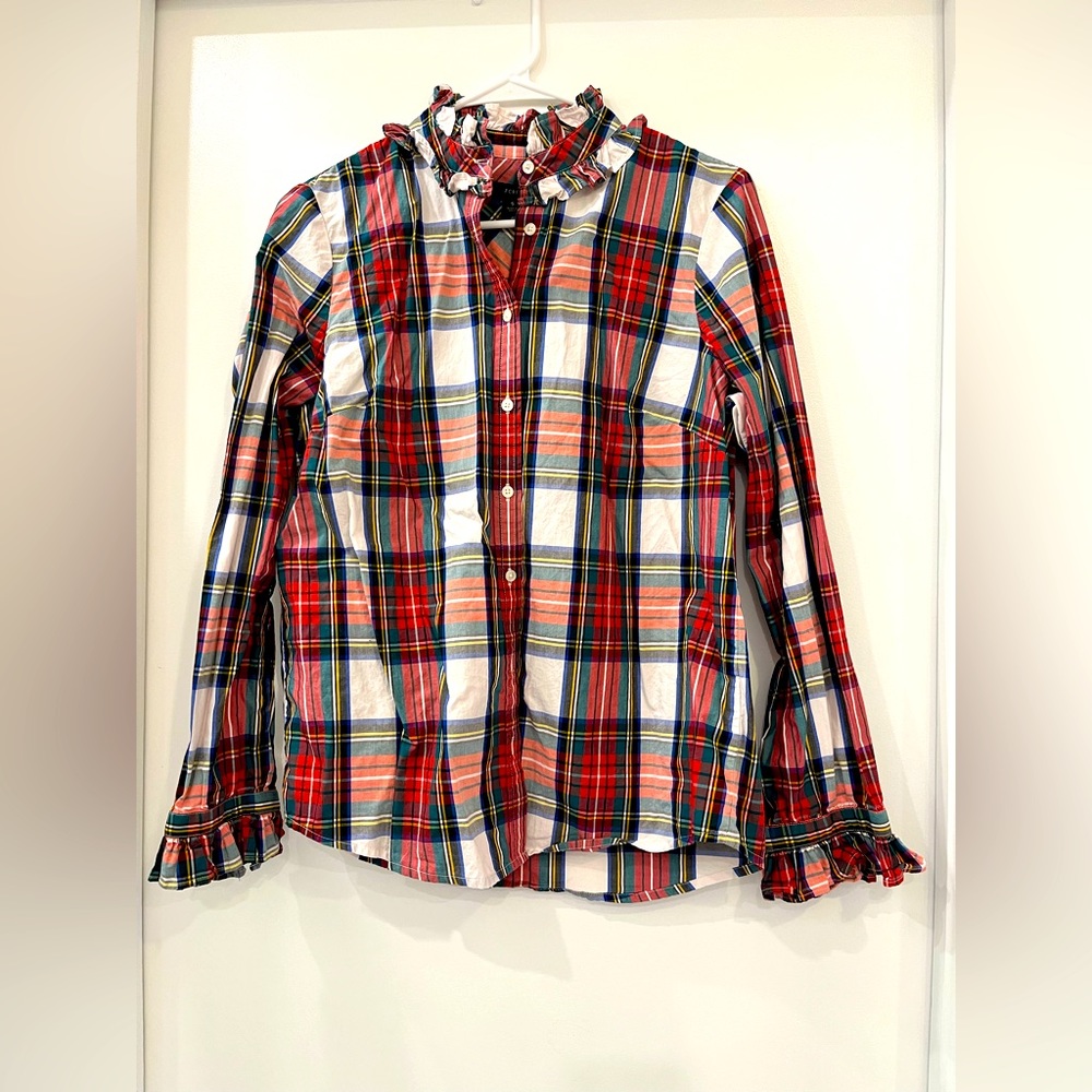 J Crew button down tartan plaid long sleeve shirt. Size small
